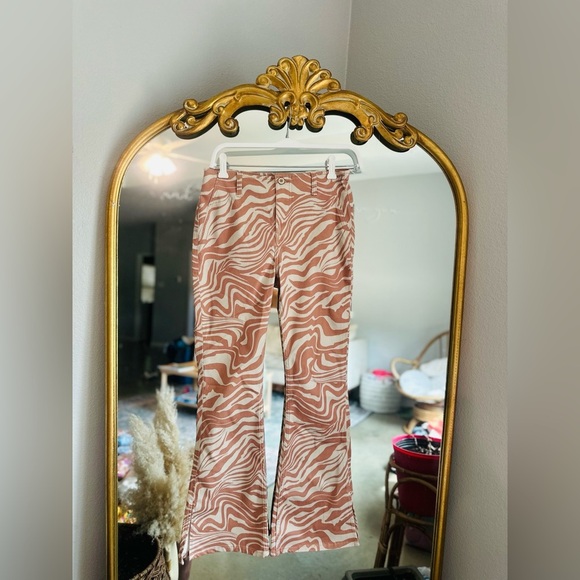 Free peiple level up slit flare jeans size 29 short nwot - Picture 2 of 4